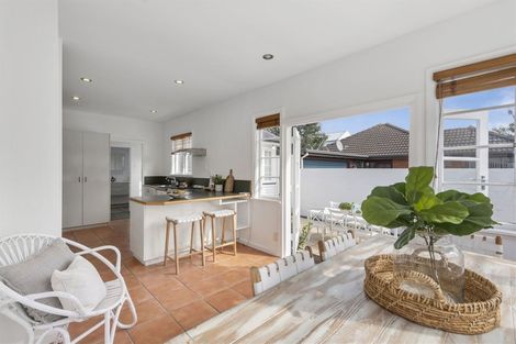 Photo of property in 1/5 Orkney Street, Strowan, Christchurch, 8052