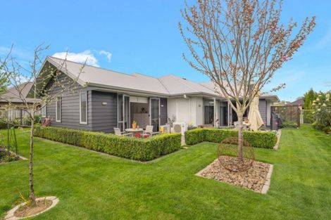 Photo of property in 27 Norfolk Drive, Cambridge, 3434