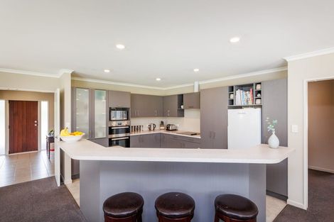 Photo of property in 25 Rodeo Drive, Kelvin Grove, Palmerston North, 4414