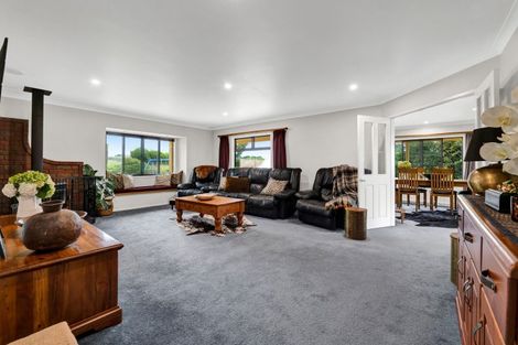 Photo of property in 1758 Mountain Road, Inglewood, 4386