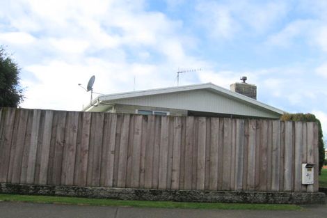 Photo of property in 41 Trigg Crescent, Taradale, Napier, 4112