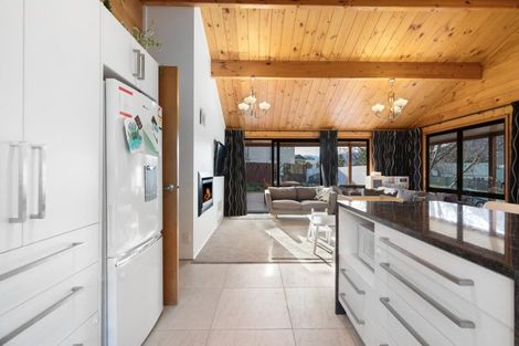 Photo of property in 10 Remarkables Crescent, Frankton, Queenstown, 9300