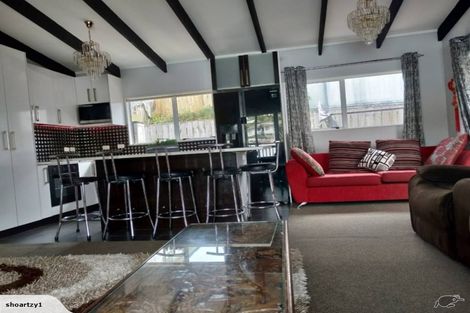 Photo of property in 57c Kamara Road, Glen Eden, Auckland, 0602