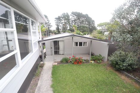 Photo of property in 54 Oreil Avenue, West Harbour, Auckland, 0618