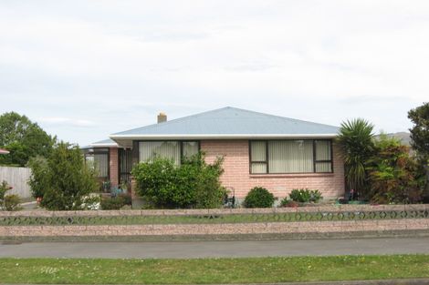 Photo of property in 61 Frensham Crescent, Woolston, Christchurch, 8062