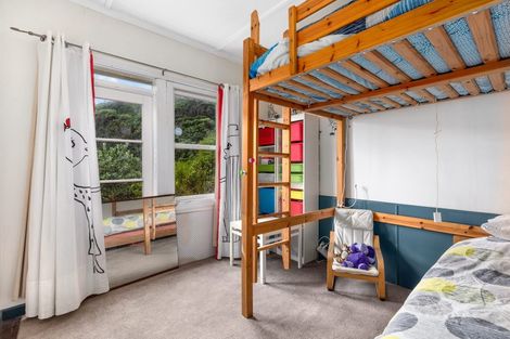 Photo of property in 27 Ocean Parade, Pukerua Bay, 5026