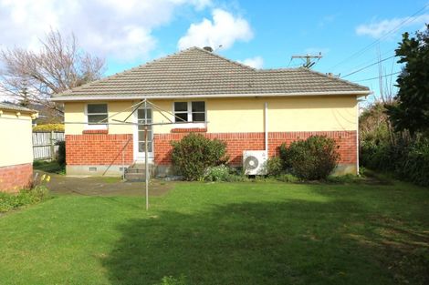 Photo of property in 8 Kiwi Street, Heretaunga, Upper Hutt, 5018