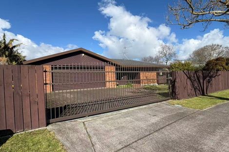 Photo of property in 163 Walter Strevens Drive, Conifer Grove, Takanini, 2112