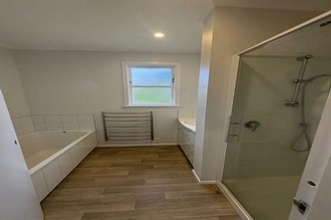 Photo of property in 304 Dowse Drive, Maungaraki, Lower Hutt, 5010