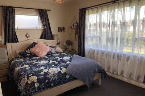 Photo of property in 319 Carrington Street, Vogeltown, New Plymouth, 4310
