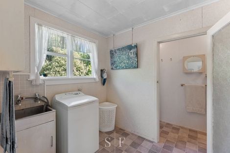 Photo of property in 53 Seddon Street, Waikanae, 5036