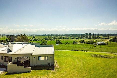 Photo of property in 239 Maharakeke Road, Waipukurau, 4281