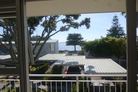 Photo of property in 5m The Esplanade, Eastern Beach, Auckland, 2012