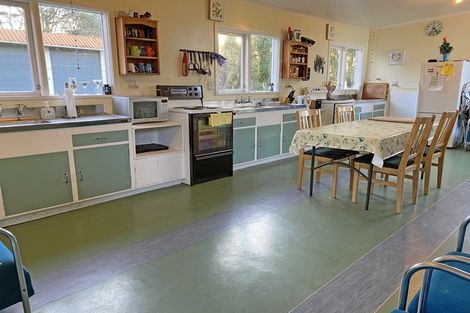 Photo of property in 20 Ryley Street, Owaka, 9535