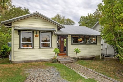 Photo of property in 24 Harris Street, Kaiti, Gisborne, 4010