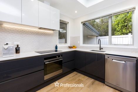 Photo of property in 7b Chatsworth Road, Silverstream, Upper Hutt, 5019