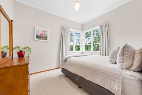Photo of property in 1 Summit Road, Fairfield, Lower Hutt, 5011