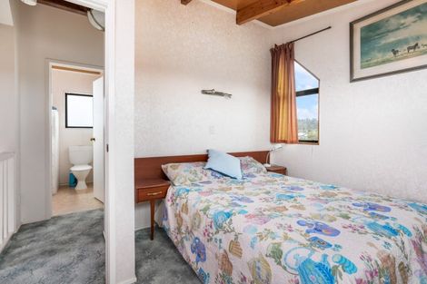 Photo of property in 111 Weka Street, Whangamata, 3620