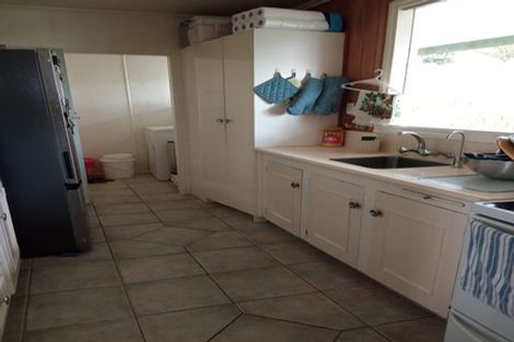 Photo of property in 28 Mayfield Road, Glenfield, Auckland, 0629