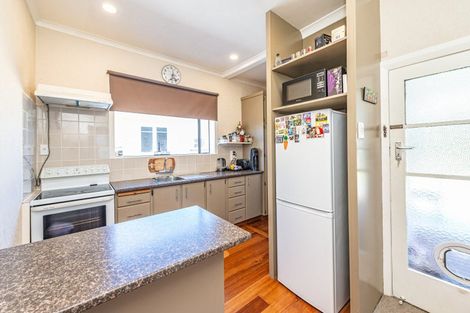 Photo of property in 25 Field Street, Aramoho, Whanganui, 4500