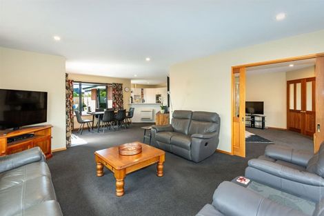 Photo of property in 9 Blue Gum Place, New Brighton, Christchurch, 8083