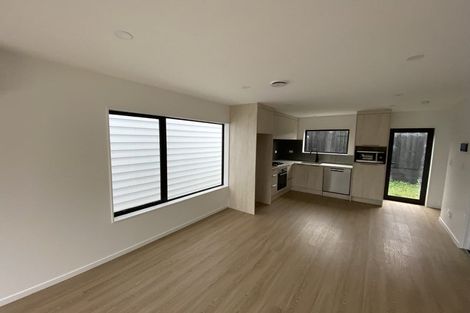 Photo of property in 5/20 Metcalfe Road, Ranui, Auckland, 0612