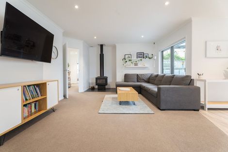 Photo of property in 21 Bickerton Rise, Churton Park, Wellington, 6037