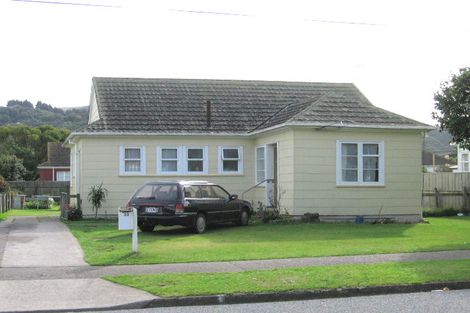 Photo of property in 33 Hunter Street, Taita, Lower Hutt, 5011