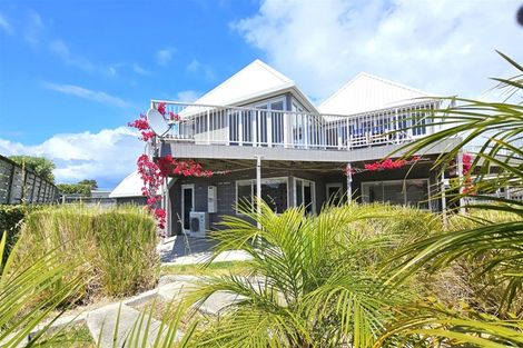 Photo of property in 100 Cordyline Crescent, Matarangi, Whitianga, 3592