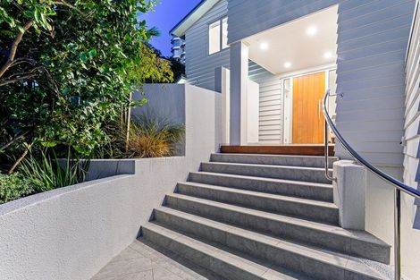 Photo of property in 18a Sylvan Park Avenue, Milford, Auckland, 0620