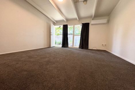 Photo of property in 2/17 Glengarry Road, Glen Eden, Auckland, 0602