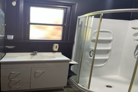 Photo of property in 23 Queens Road, Glen Avon, New Plymouth, 4312