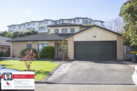 Photo of property in 20 Sunvista Avenue, Oteha, Auckland, 0632
