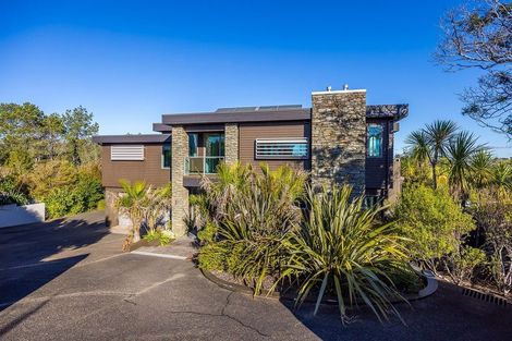 Photo of property in 106 Hillcrest Road, Hatfields Beach, Orewa, 0931