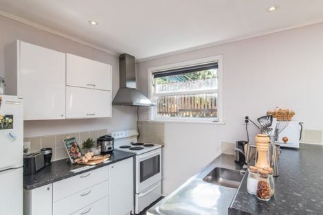 Photo of property in 139 Parkvale Road, Karori, Wellington, 6012