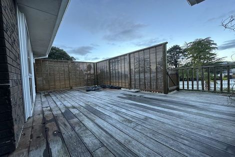 Photo of property in 42 Hilling Street, Titirangi, Auckland, 0604