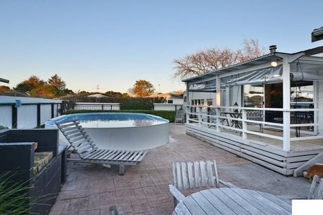 Photo of property in 6 Huber Street, Weymouth, Auckland, 2103