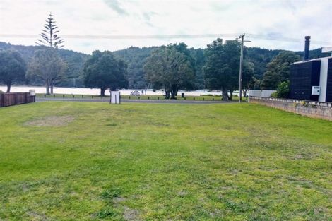 Photo of property in 403a Beach Road, Whangamata, 3620