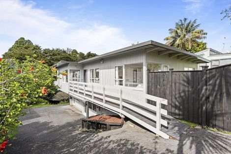 Photo of property in 12 Nicholson Place, Hillcrest, Auckland, 0627