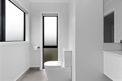 Photo of property in 1/54 Wellington Street, Howick, Auckland, 2014