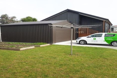 Photo of property in 28 Mattingley Street, Aranui, Christchurch, 8061
