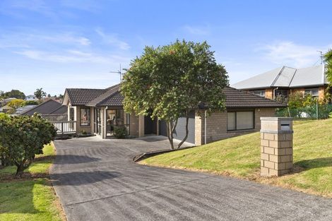 Photo of property in 54 Puriri Road, Pukekohe, 2120