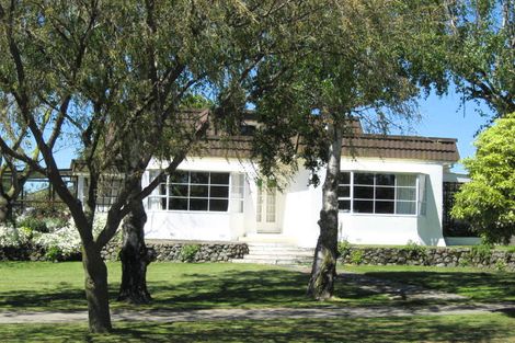 Photo of property in 11 Holdaway Street, Riversdale, Blenheim, 7201