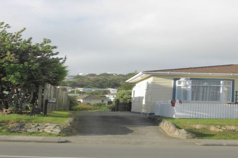 Photo of property in 83a Main Road, Titahi Bay, Porirua, 5022