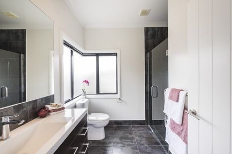 Photo of property in 6 Manhattan Court, Kelvin Grove, Palmerston North, 4414