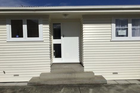 Photo of property in 208 Te Atatu Road, Te Atatu South, Auckland, 0610