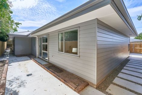 Photo of property in 5a Woodstock Place, Hokowhitu, Palmerston North, 4410