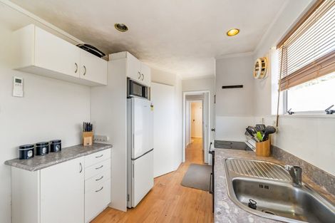 Photo of property in 47 Hartford Crescent, Totara Park, Upper Hutt, 5018