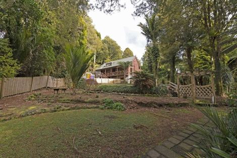 Photo of property in 566 Scenic Drive, Waiatarua, Auckland, 0612