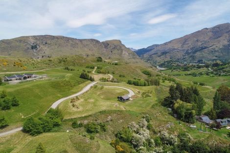 Photo of property in 40 Toka Road, Dalefield, Queenstown, 9371